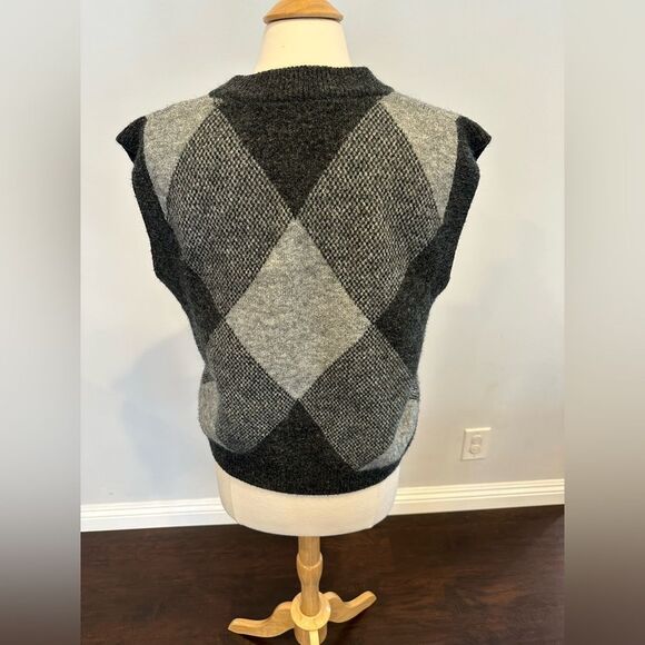 Zara Women's Grey Sleeveless Vest Sweater Size Large - Picture 4 of 9